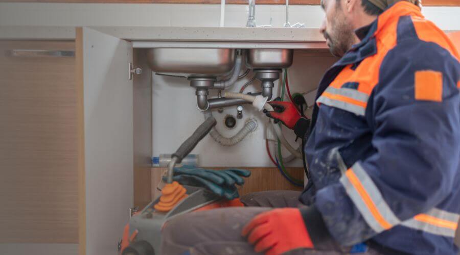 Local tankless water heater installation in New London, IA